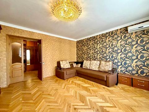 квартира за адресою Старонаводницька вул., 4