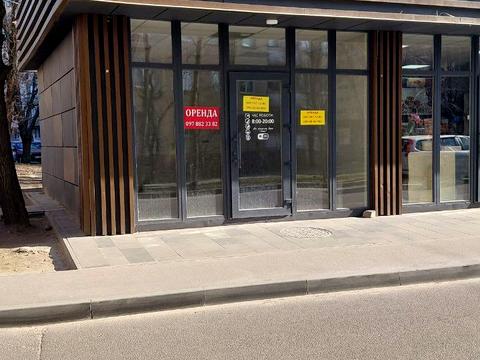 комерційна за адресою Березинська вул., 20