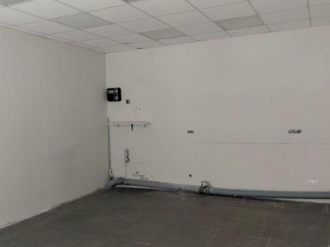 комерційна за адресою Березинська вул., 20