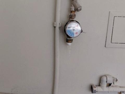 комерційна за адресою Березинська вул., 20