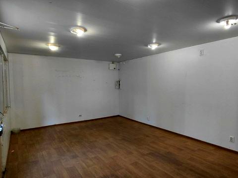 комерційна за адресою Березинська вул., 16