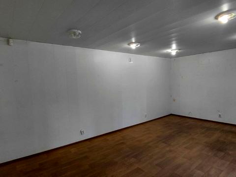 комерційна за адресою Березинська вул., 16