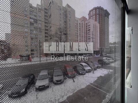 комерційна за адресою Антоновича вул. (Горького), 115