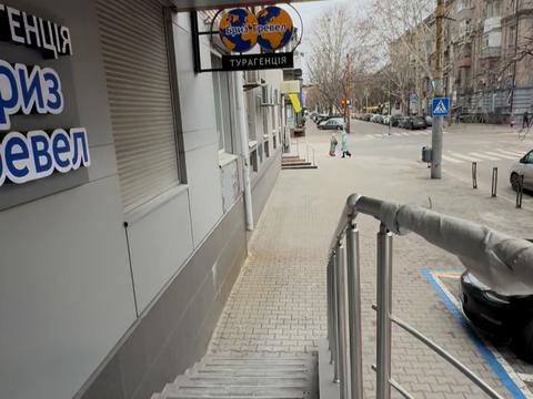 комерційна за адресою Володимира Мономаха вул. (Московська), 10