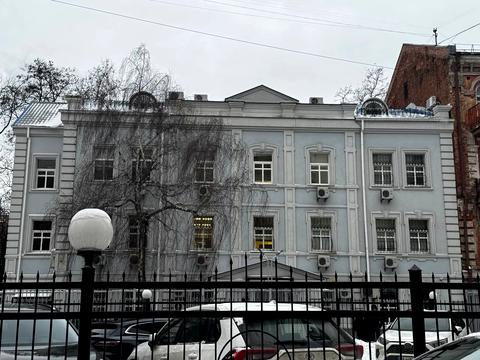 комерційна за адресою Саксаганського вул., 111А