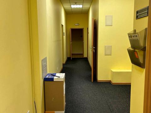 комерційна за адресою Саксаганського вул., 111А