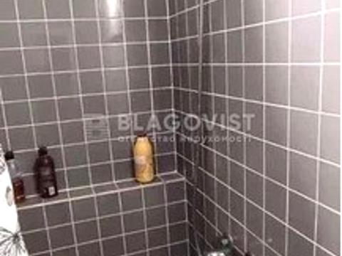 комерційна за адресою Практична вул., 17