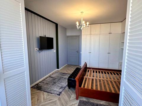 квартира за адресою Сергія Данченка вул., 32