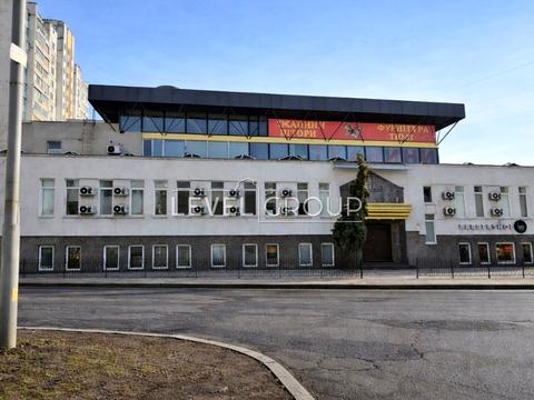 комерційна за адресою Братства Тарасівців вул. (Декабристів), 9