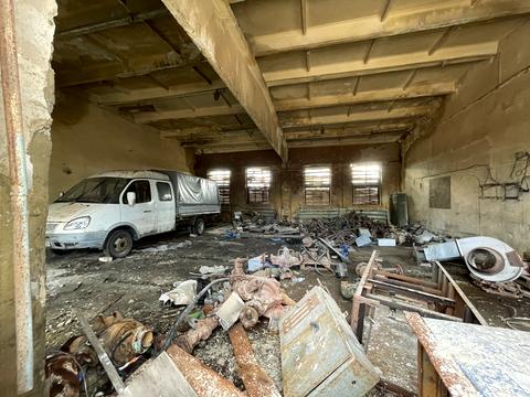 комерційна за адресою Любецька вул., 187