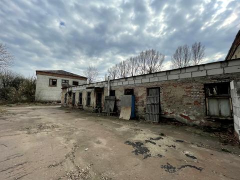 комерційна за адресою Любецька вул., 187