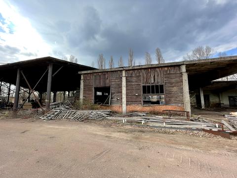 комерційна за адресою Любецька вул., 187