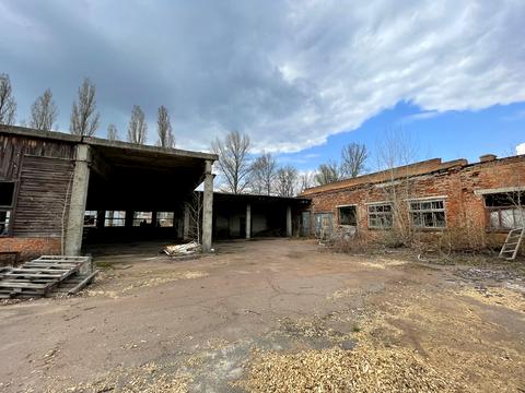 комерційна за адресою Любецька вул., 187