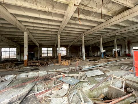 комерційна за адресою Любецька вул., 187