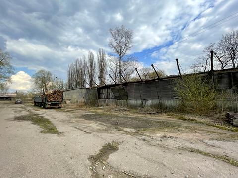 комерційна за адресою Любецька вул., 187