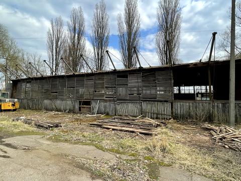 комерційна за адресою Любецька вул., 187