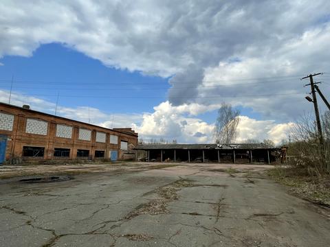 комерційна за адресою Любецька вул., 187