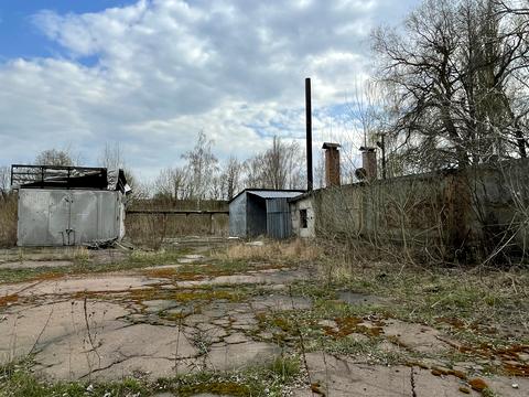 комерційна за адресою Любецька вул., 187