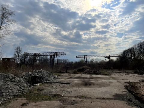 комерційна за адресою Любецька вул., 187