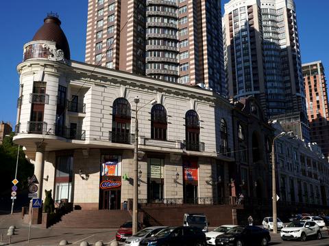 комерційна за адресою Глибочицька вул., 32-В