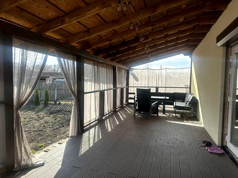 будинок за адресою Вишнева, 2