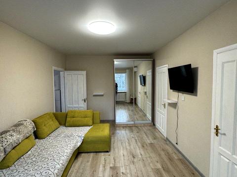 квартира за адресою Михайла Грушевського вул. (Карла Лібкнехта), 87а