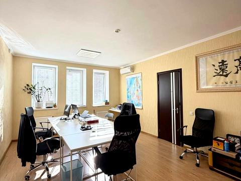 коммерческая по адресу Голосеевская ул., 13-А