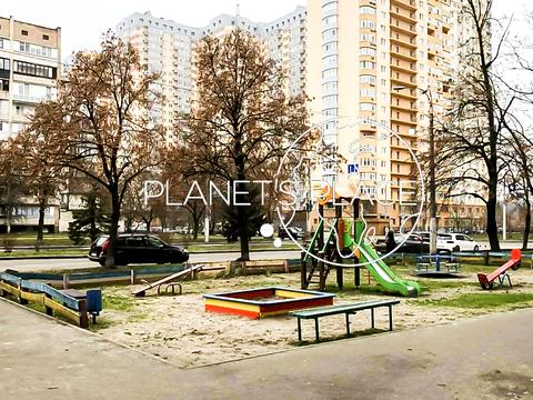 квартира за адресою Дмитра Павличка просп., 10