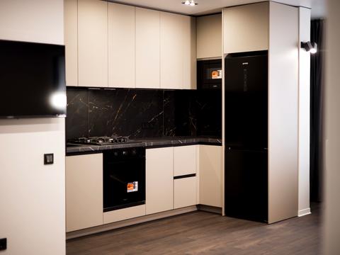 квартира за адресою Степана Бандери вул., 77-Б