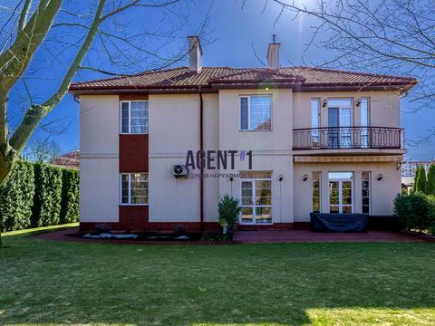 будинок за адресою Райдужна вул.