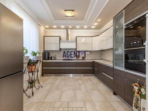 будинок за адресою Райдужна вул.