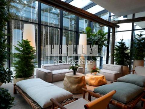 комерційна за адресою Карпатська вул., 1