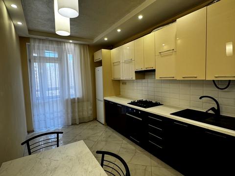 квартира за адресою Івана Величковського вул., 1а