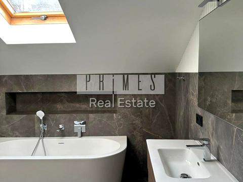 будинок за адресою Жовтнева вул.