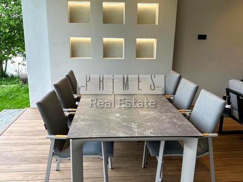 будинок за адресою Жовтнева вул.