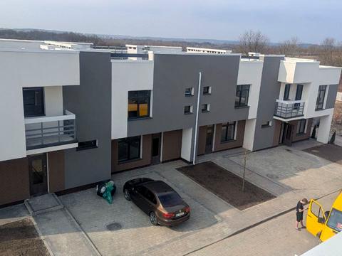 будинок за адресою Гнатюка, 44