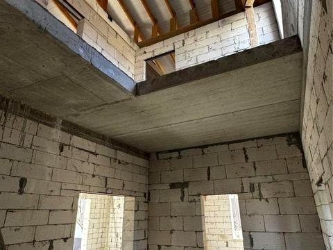 будинок за адресою Вишнева вул.