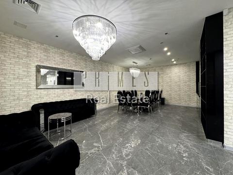 комерційна за адресою Лесі Українки бульв., 7-В