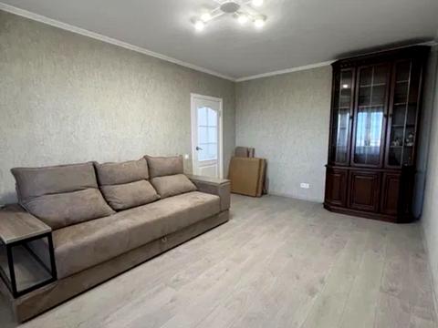 квартира за адресою В'ячеслава Чорновола вул., 14