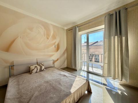 квартира за адресою Конституційна вул. (28 Червня), 42