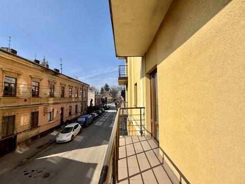 квартира за адресою Конституційна вул. (28 Червня), 42