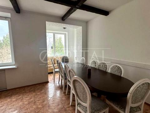 комерційна за адресою Садова вул., 5