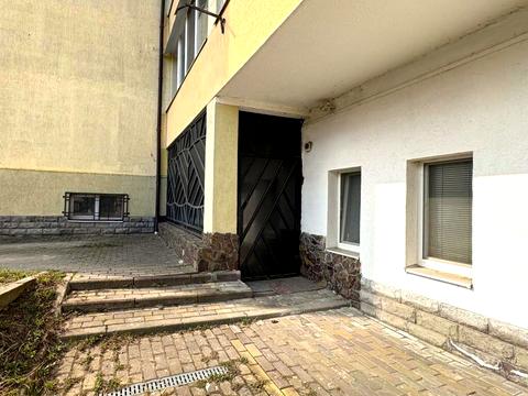 коммерческая по адресу Радужная ул., 23