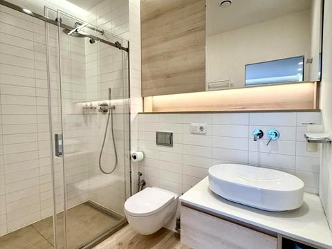 квартира по адресу Набережно-Рыбальская дорога ул., 5