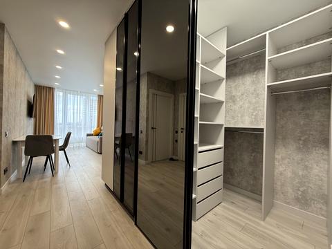 квартира за адресою Віктора Некрасова вул. (Північно-Сирецька), 8