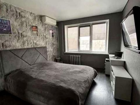 квартира за адресою Академіка Булаховського вул., 38