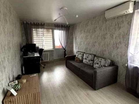 квартира за адресою Академіка Булаховського вул., 38