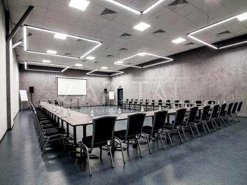 комерційна за адресою Антоновича вул. (Горького), 50