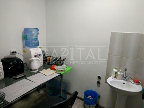 коммерческая по адресу Нижний Вал ул., 15