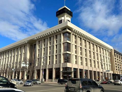 коммерческая по адресу майдан Незалежності пл., 2